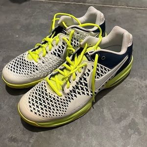 Nike Air Max Cage Dragon Size 11